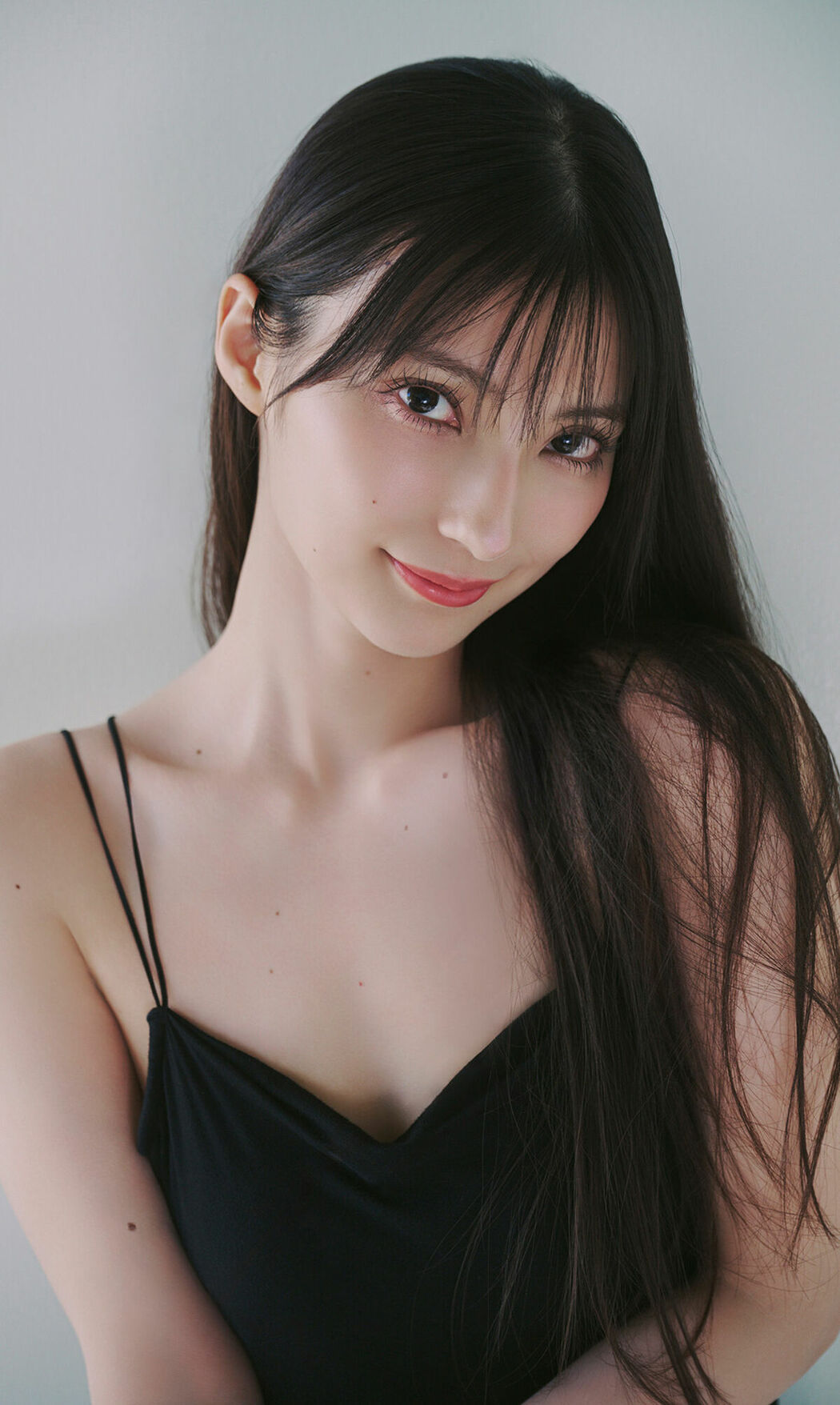 JP Marika Kono 高野麻里佳 – デジタル限定 写真集 embrace My Girl (52P)