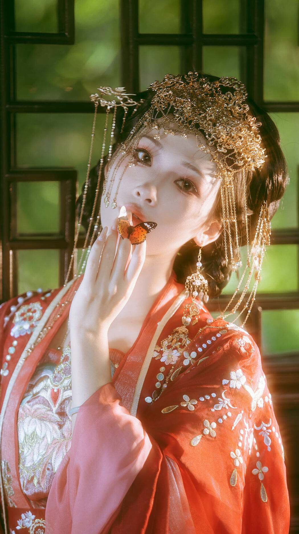 YiTuYu艺图语 Vol.10622 Yi Ming (18P)