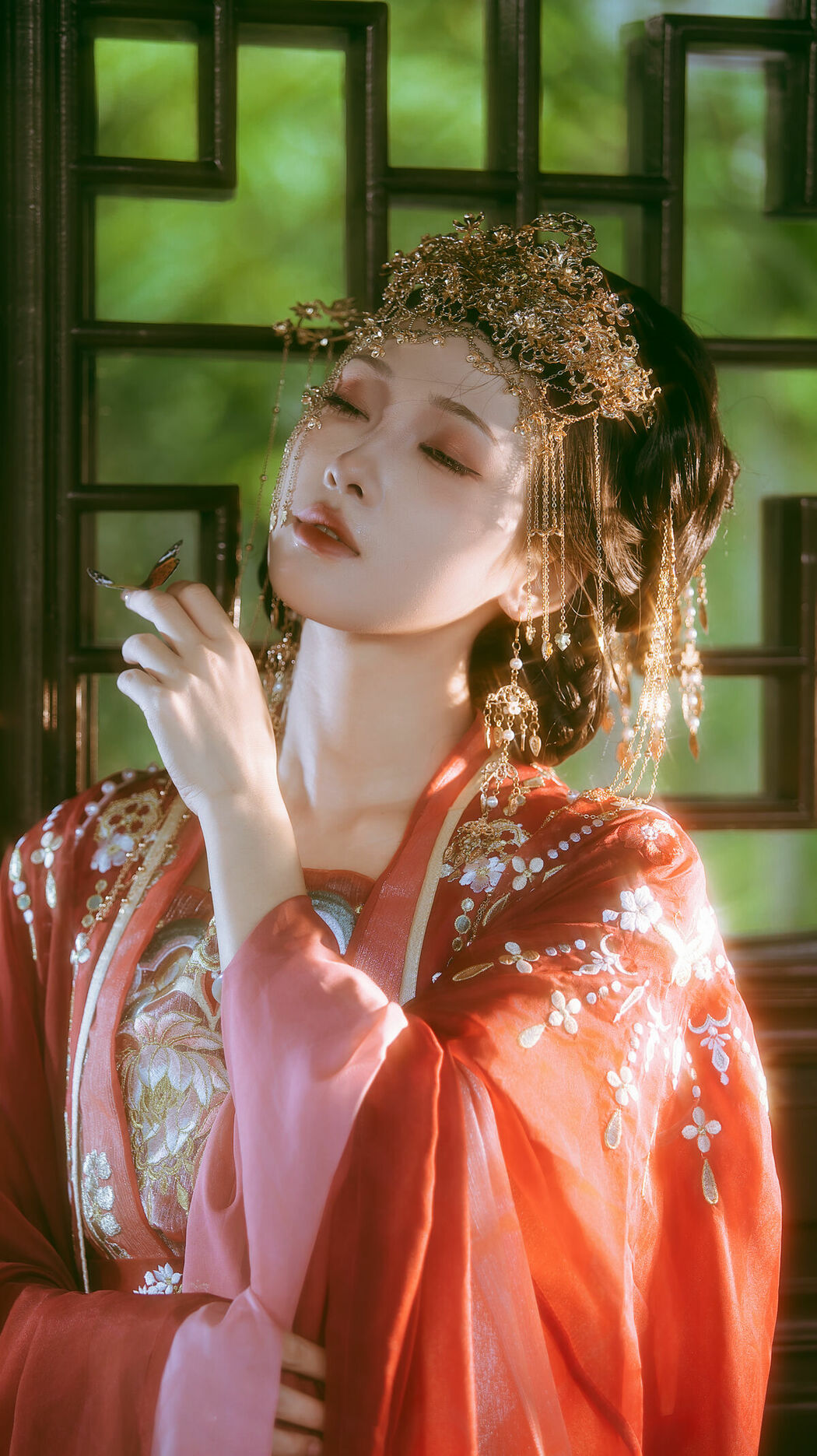 YiTuYu艺图语 Vol.10622 Yi Ming (18P)