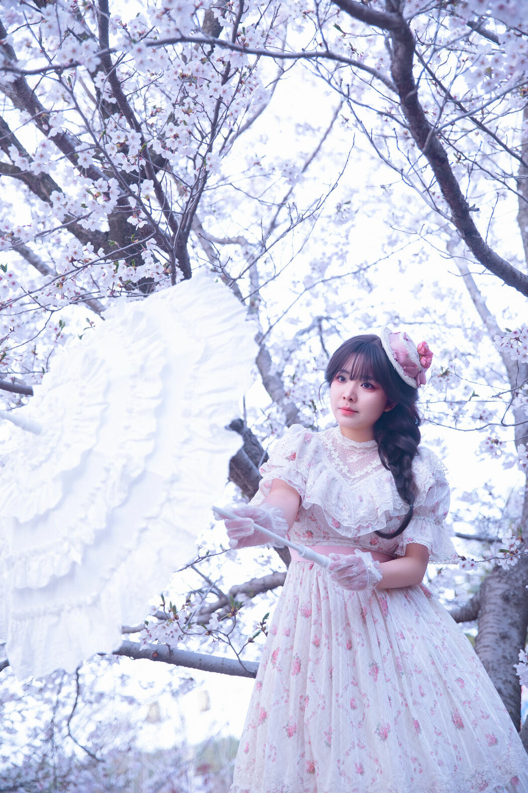 YiTuYu艺图语 Vol.10626 Liu Liu (31P)