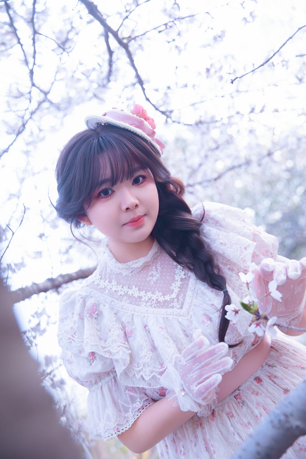 YiTuYu艺图语 Vol.10626 Liu Liu (31P)
