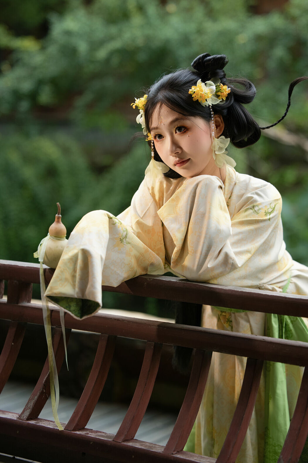 YiTuYu艺图语 Vol.10624 Yu Tong (17P)