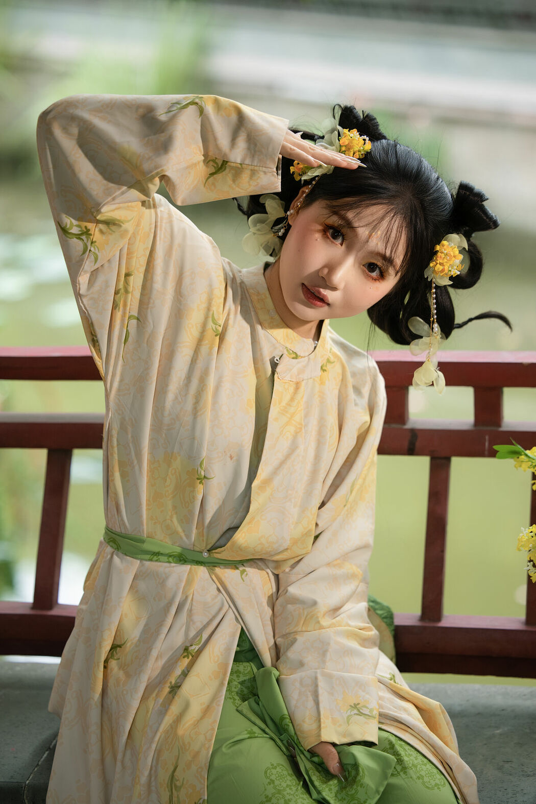 YiTuYu艺图语 Vol.10624 Yu Tong (17P)