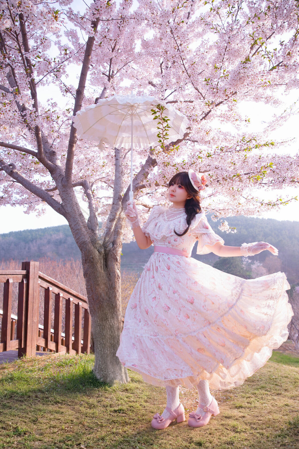 YiTuYu艺图语 Vol.10626 Liu Liu (31P)