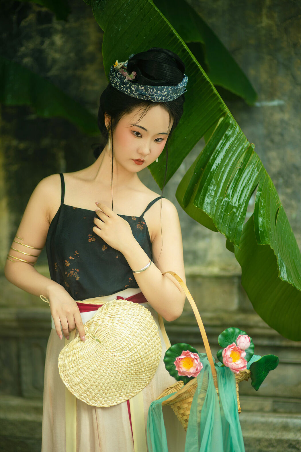 YiTuYu艺图语 Vol.10625 Liu Qi Qi (17P)