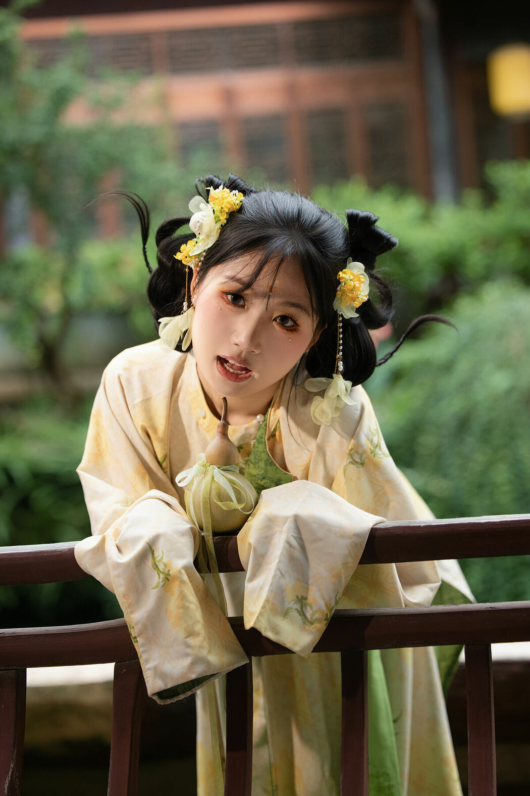 YiTuYu艺图语 Vol.10624 Yu Tong (17P)