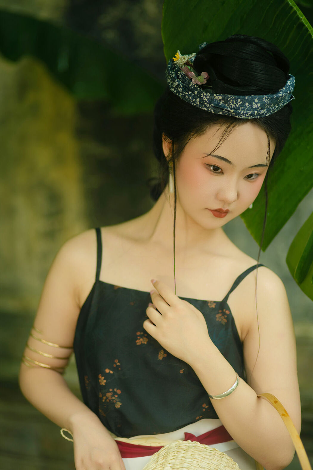 YiTuYu艺图语 Vol.10625 Liu Qi Qi (17P)