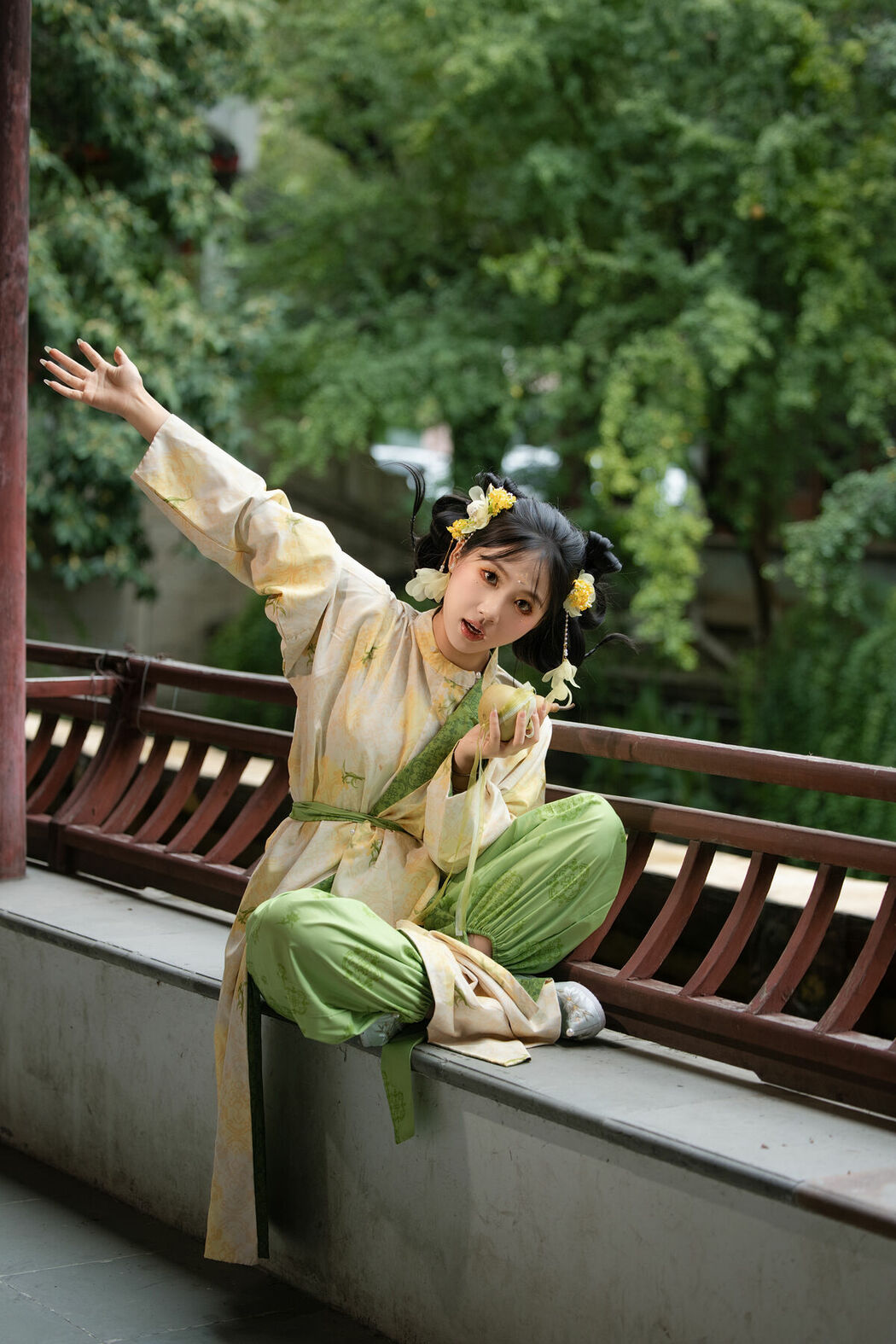 YiTuYu艺图语 Vol.10624 Yu Tong (17P)