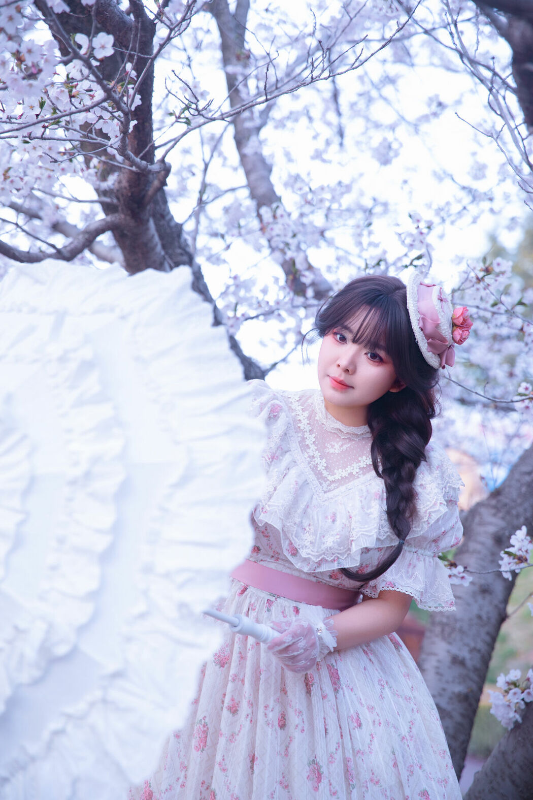 YiTuYu艺图语 Vol.10626 Liu Liu (31P)