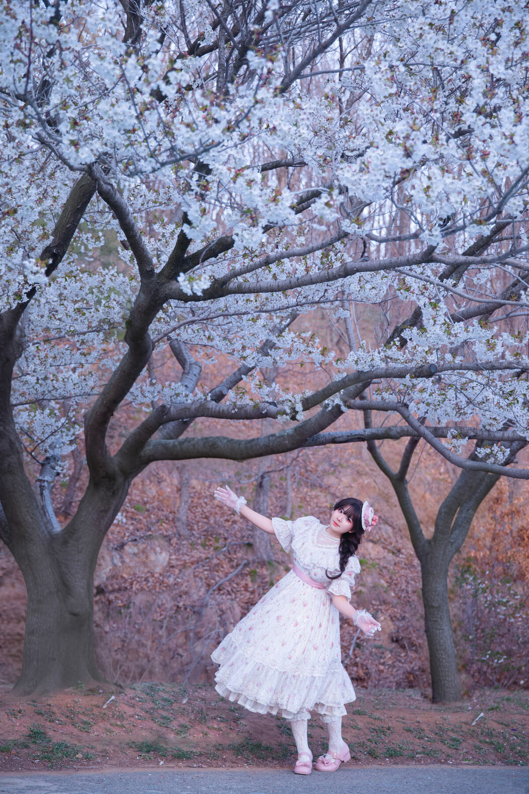 YiTuYu艺图语 Vol.10626 Liu Liu (31P)