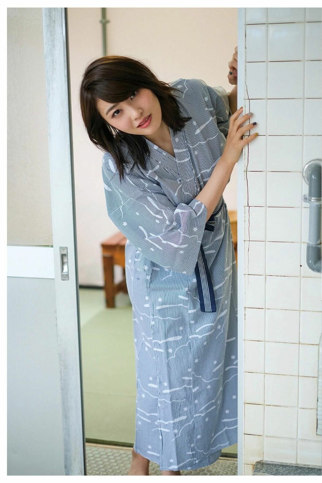 JP Yuuna Mitake 三岳ゆうな – 潮騒が聞こえる場所 (59P)