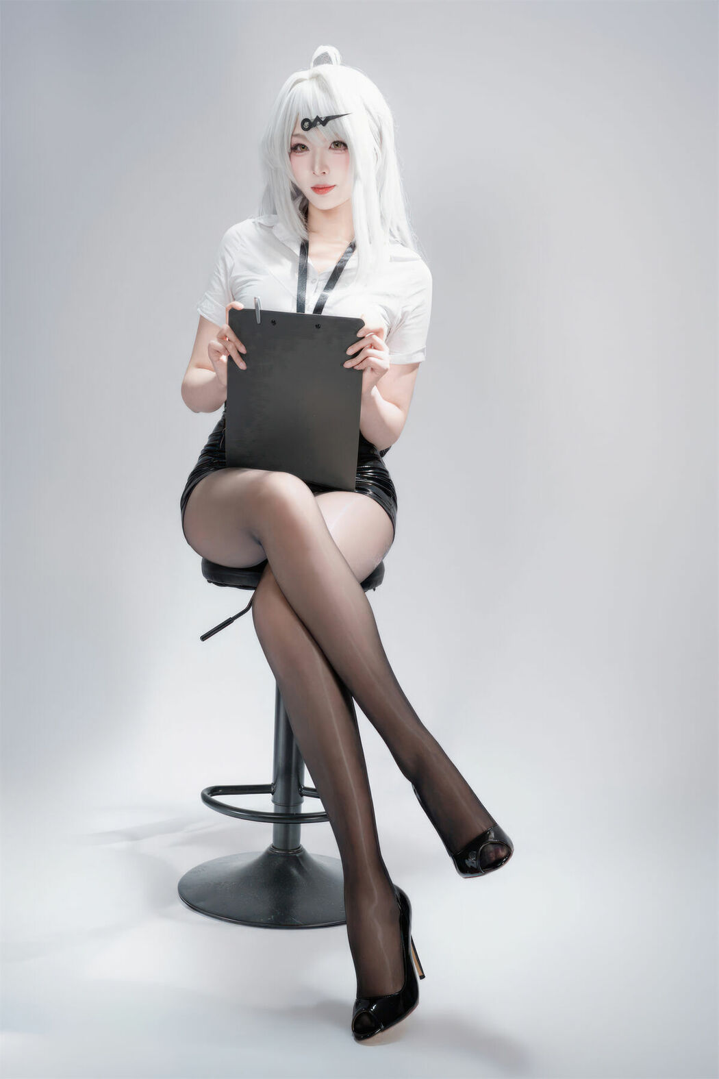 Coser@轩萧学姐 – 绝区零 仪玄-墨形影踪 Part02 (51P)