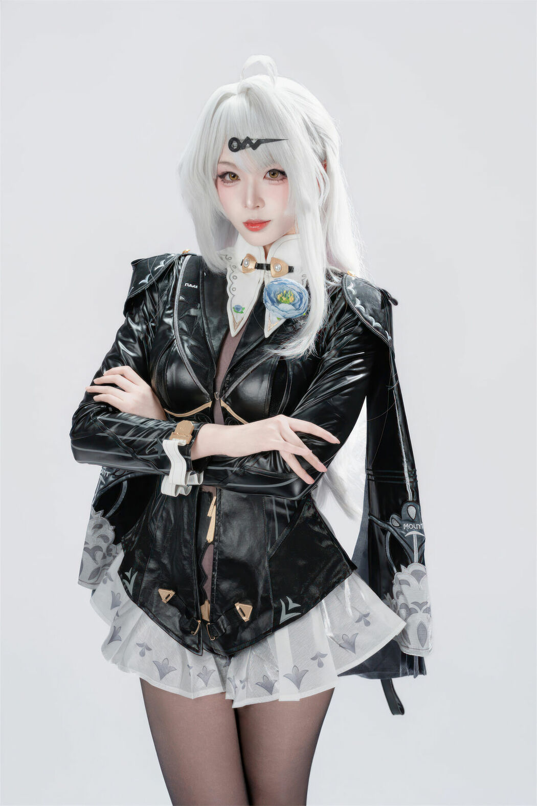 Coser@轩萧学姐 – 绝区零 仪玄-墨形影踪 Part01 (51P)
