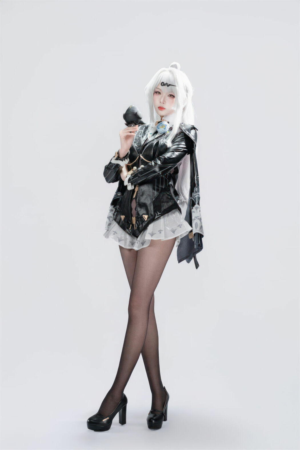 Coser@轩萧学姐 – 绝区零 仪玄-墨形影踪 Part01 (51P)