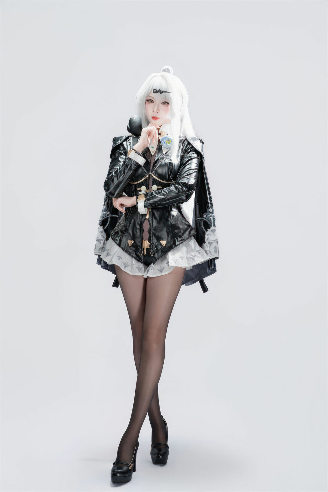 Coser@轩萧学姐 – 绝区零 仪玄-墨形影踪 Part01 (51P)