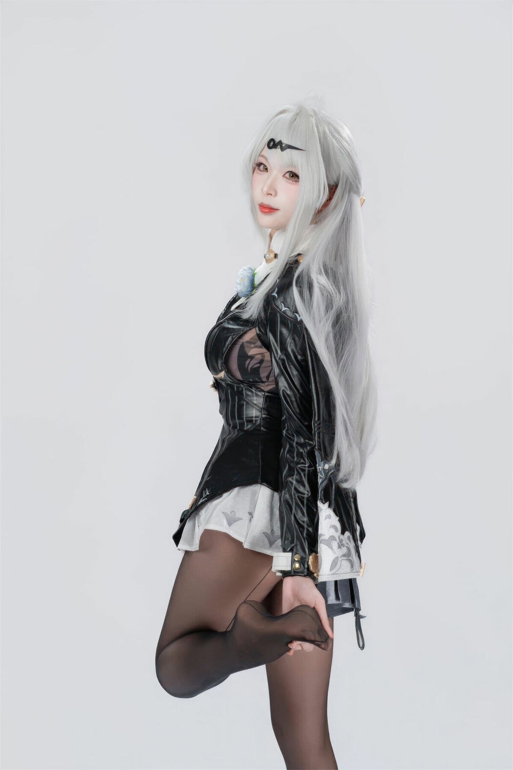 Coser@轩萧学姐 – 绝区零 仪玄-墨形影踪 Part01 (51P)