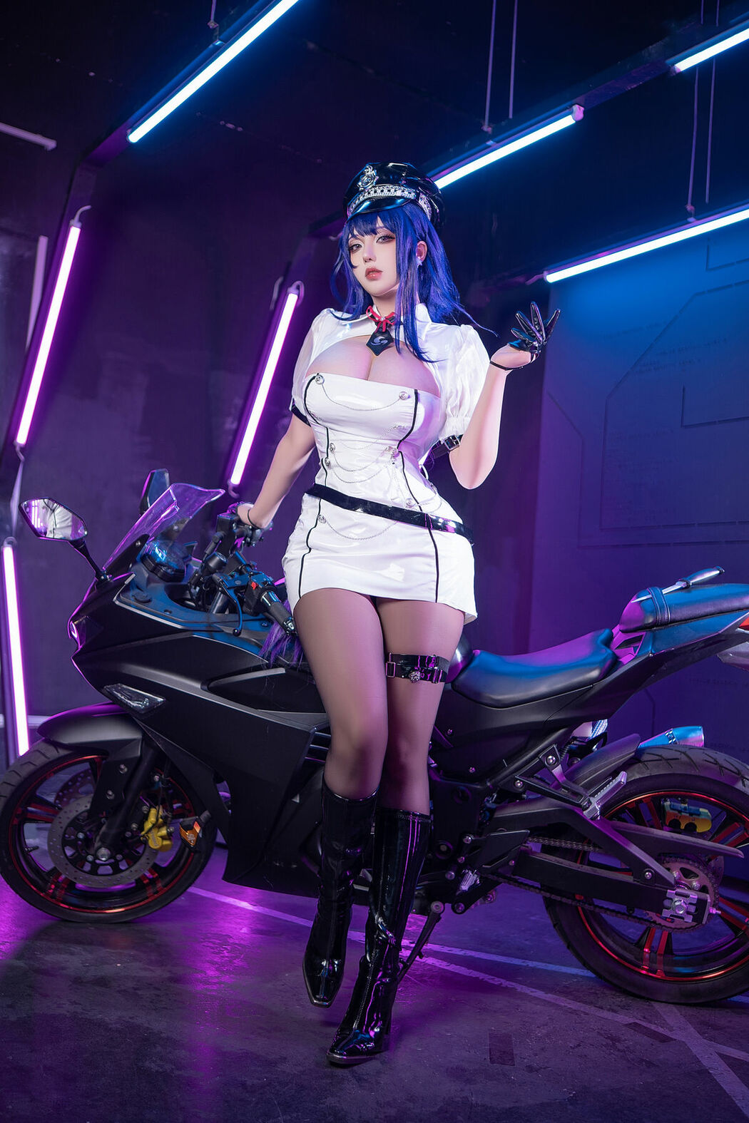 Coser@菌烨tako – 原神 雷电将军赛车 (13P)