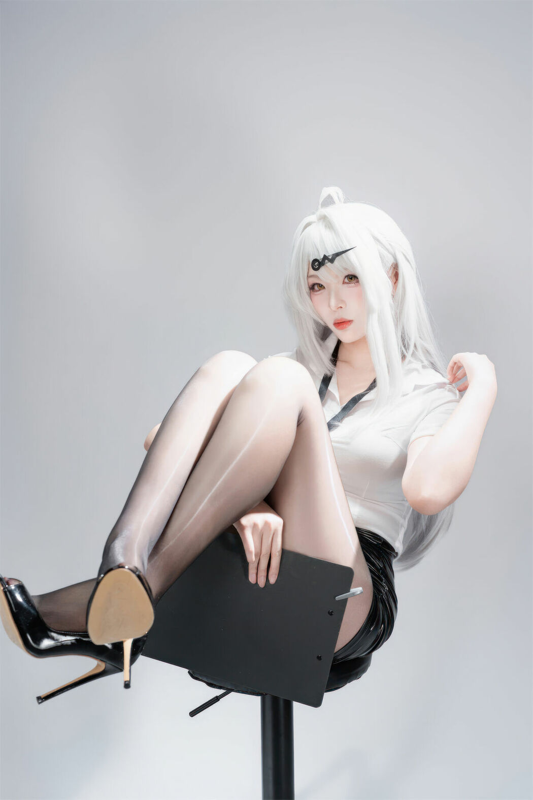 Coser@轩萧学姐 – 绝区零 仪玄-墨形影踪 Part02 (51P)