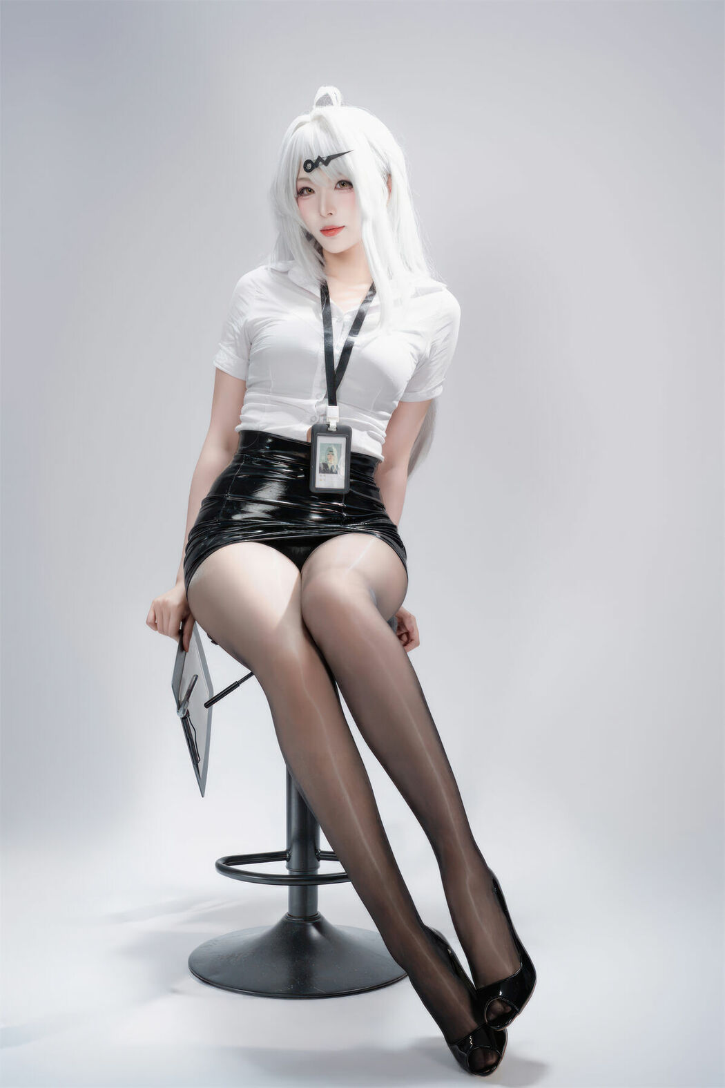 Coser@轩萧学姐 – 绝区零 仪玄-墨形影踪 Part02 (51P)