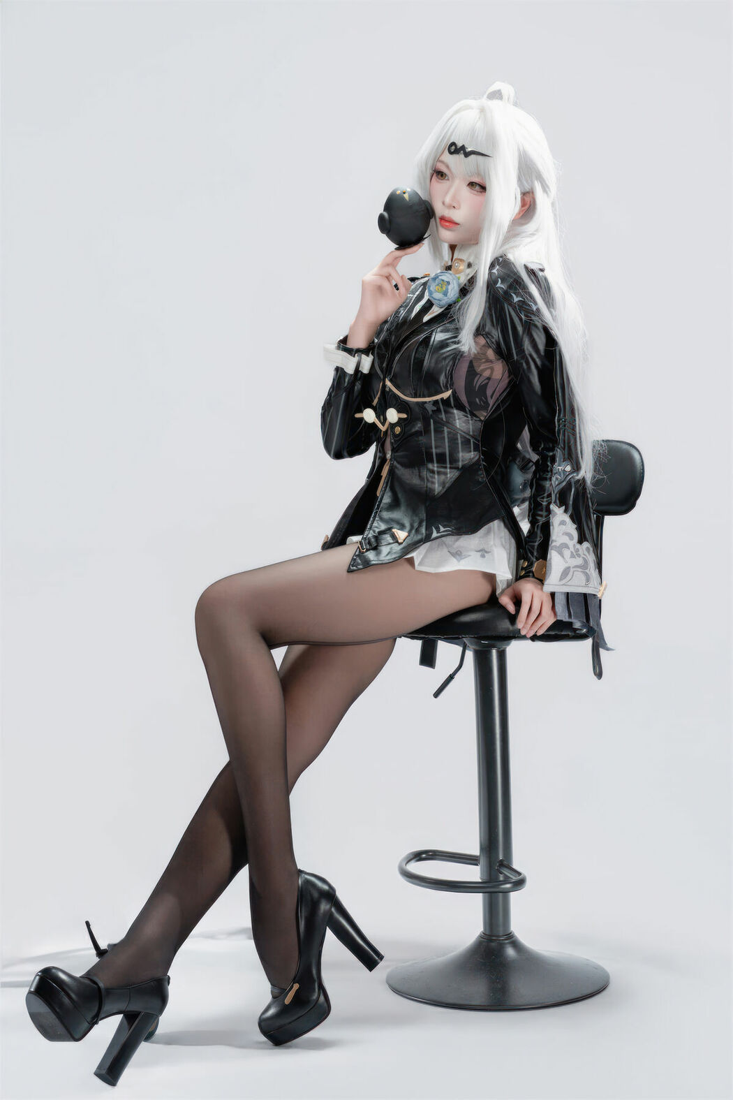 Coser@轩萧学姐 – 绝区零 仪玄-墨形影踪 Part01 (51P)
