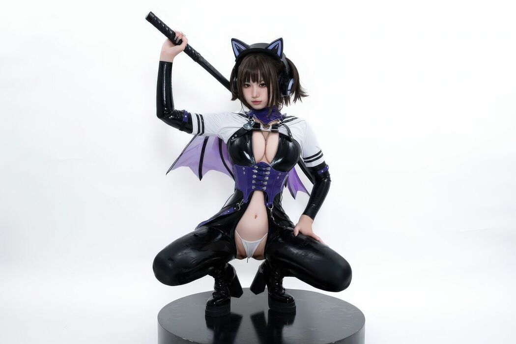 Coser@柒柒要乖哦 – 白棚胶衣 (79P)