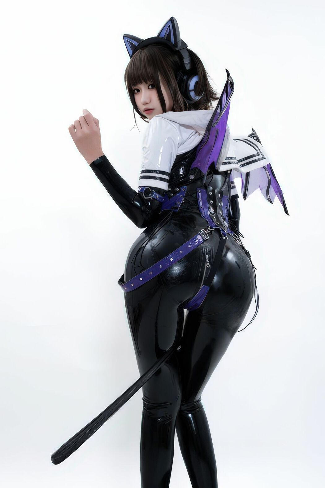 Coser@柒柒要乖哦 – 白棚胶衣 (79P)