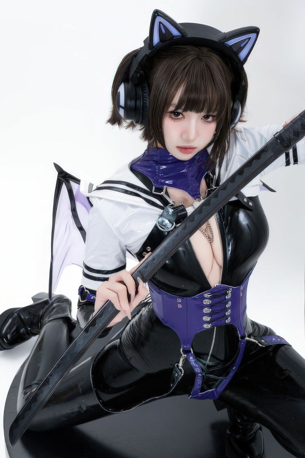 Coser@柒柒要乖哦 – 白棚胶衣 (79P)