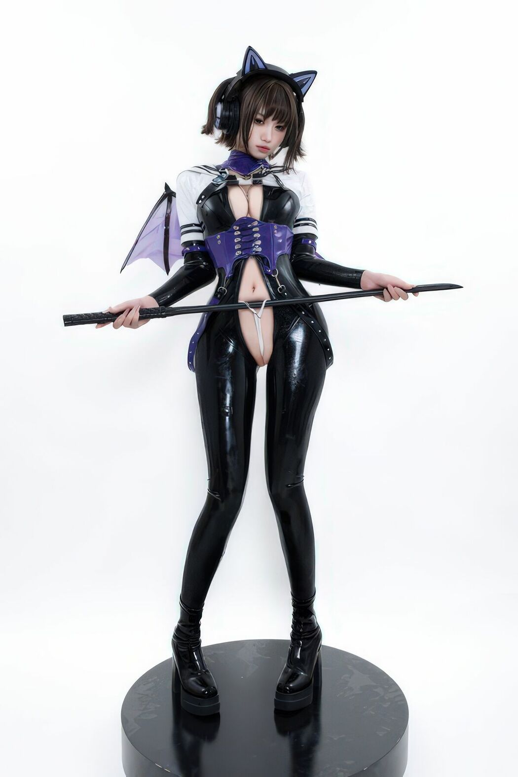 Coser@柒柒要乖哦 – 白棚胶衣 (79P)