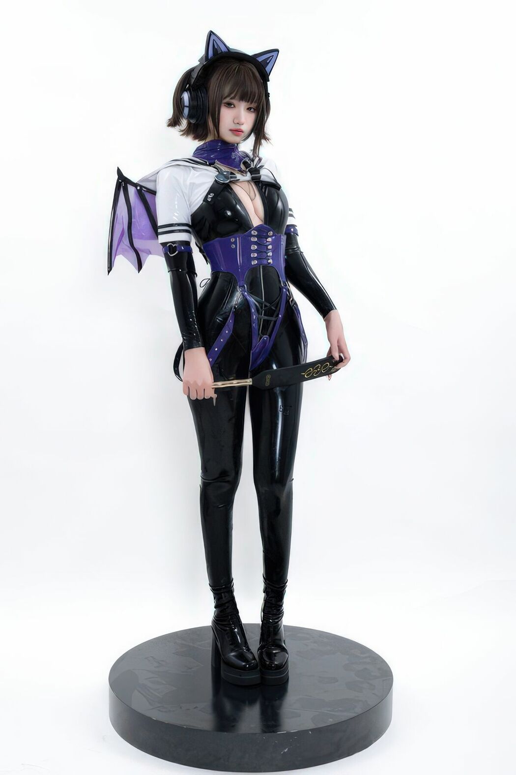 Coser@柒柒要乖哦 – 白棚胶衣 (79P)
