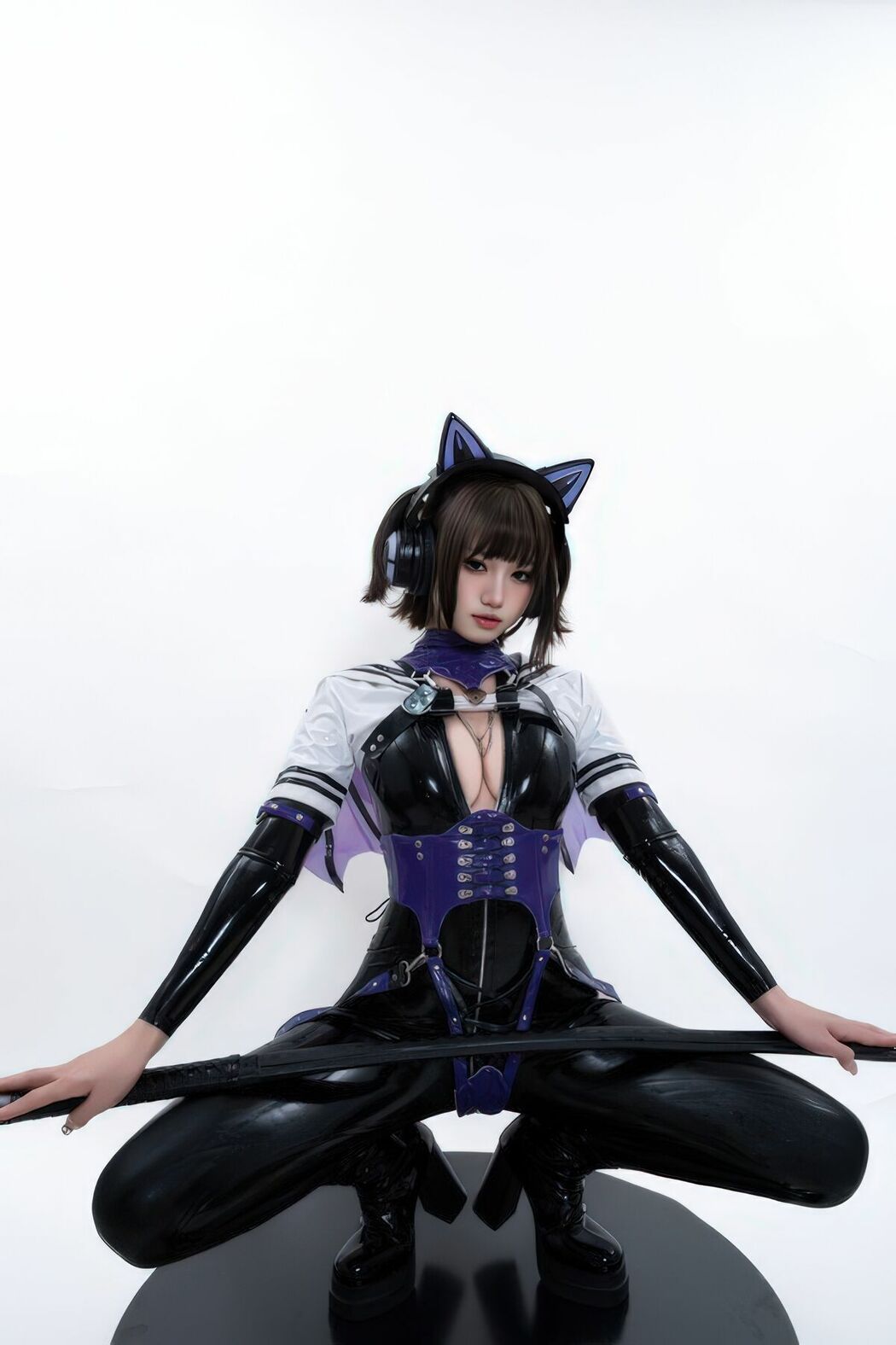 Coser@柒柒要乖哦 – 白棚胶衣 (79P)