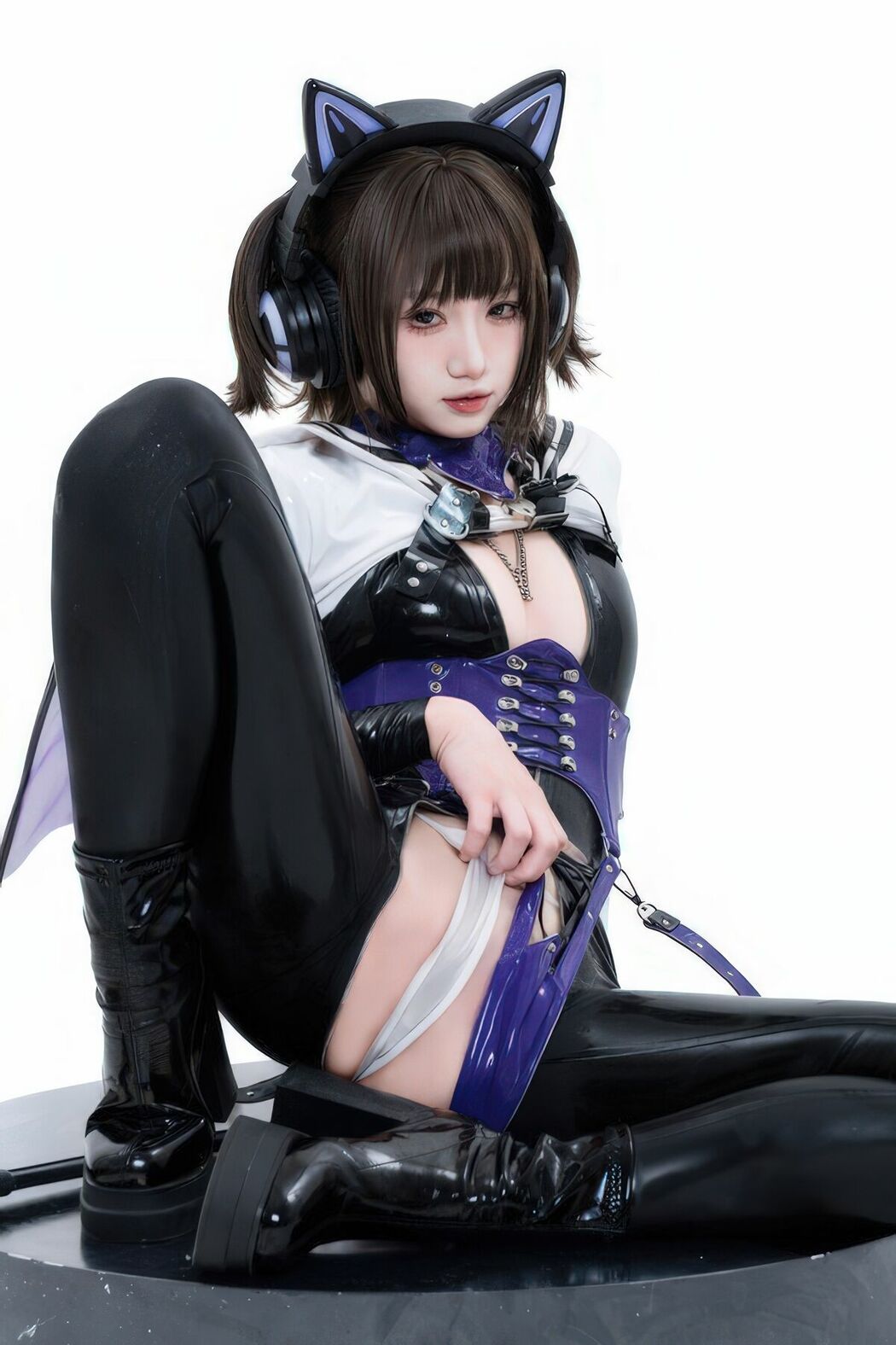 Coser@柒柒要乖哦 – 白棚胶衣 (79P)