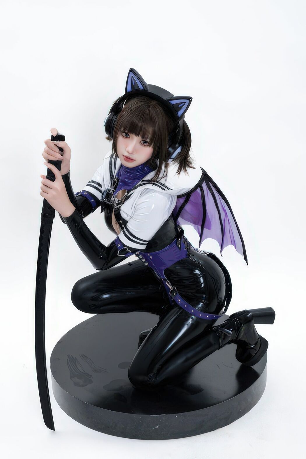 Coser@柒柒要乖哦 – 白棚胶衣 (79P)