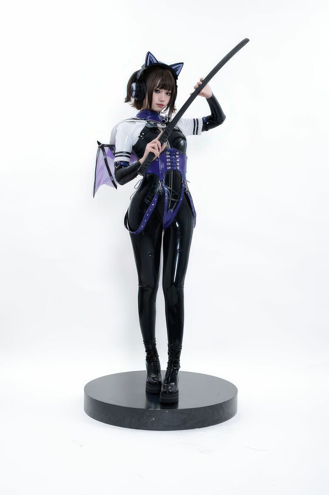 Coser@柒柒要乖哦 – 白棚胶衣 (79P)
