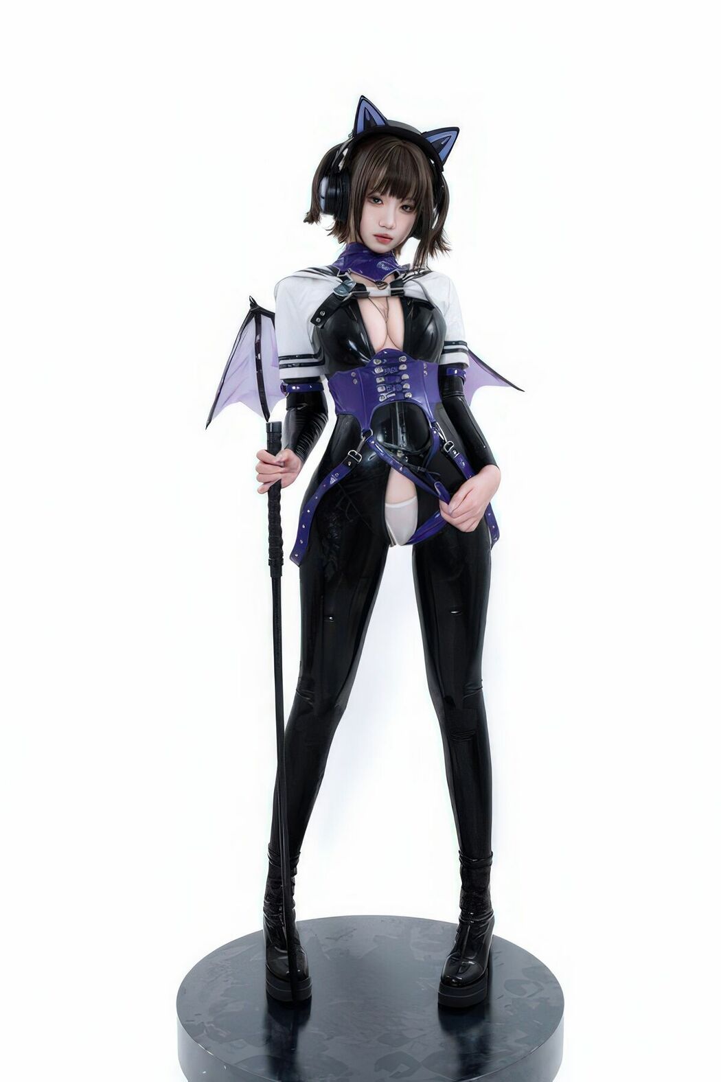 Coser@柒柒要乖哦 – 白棚胶衣 (79P)