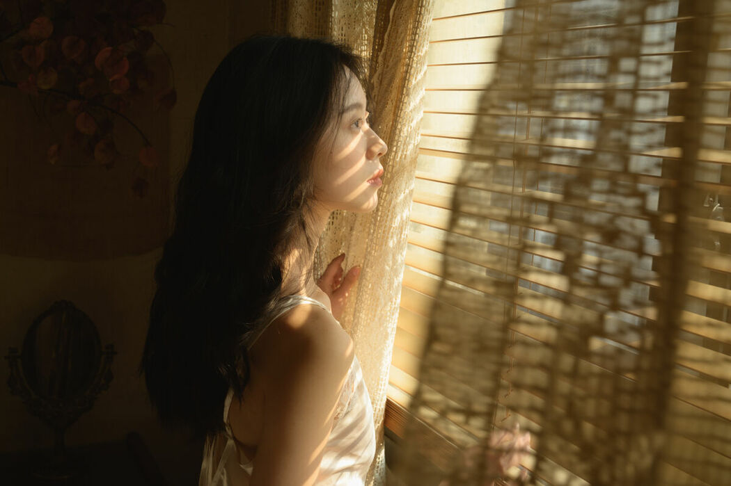 YiTuYu艺图语 Vol.9441 He Xiao Xu (20P)
