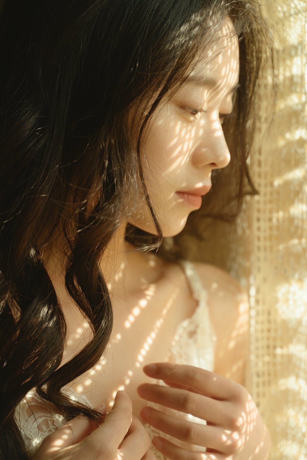 YiTuYu艺图语 Vol.9441 He Xiao Xu (20P) Cover Photo