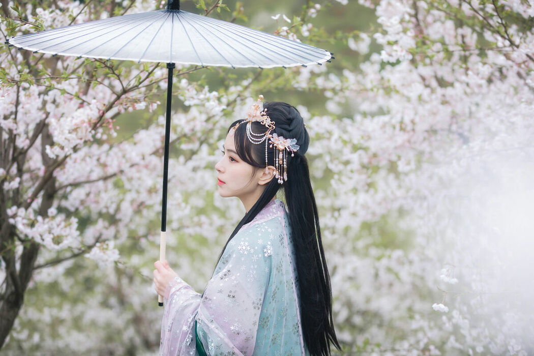 YiTuYu艺图语 Vol.9444 Gong Zi Bu Huai (21P)