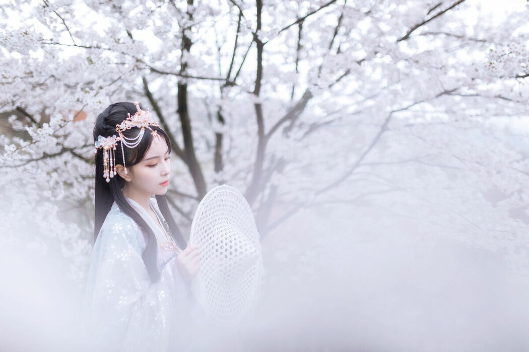 YiTuYu艺图语 Vol.9444 Gong Zi Bu Huai (21P)