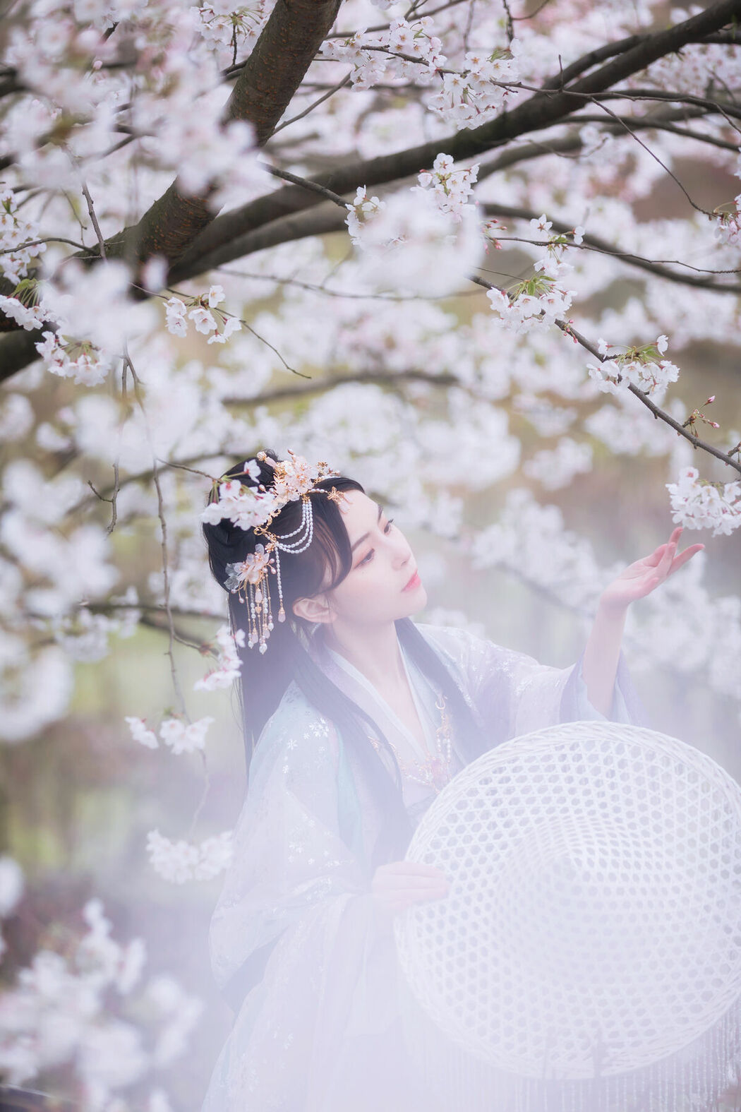 YiTuYu艺图语 Vol.9444 Gong Zi Bu Huai (21P)