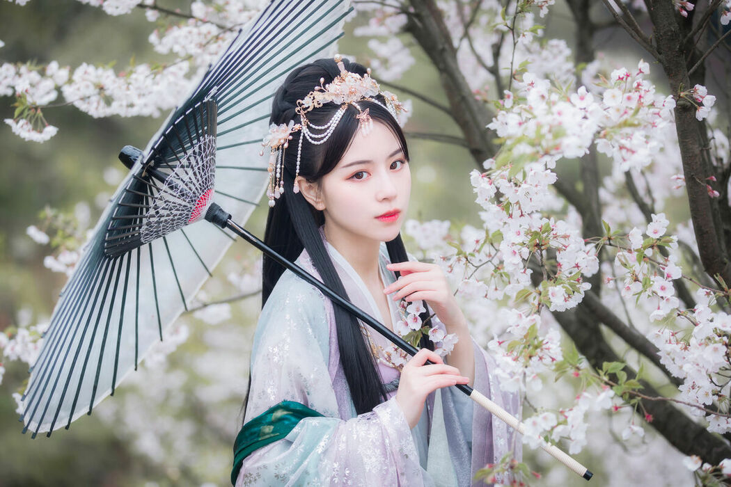 YiTuYu艺图语 Vol.9444 Gong Zi Bu Huai (21P)