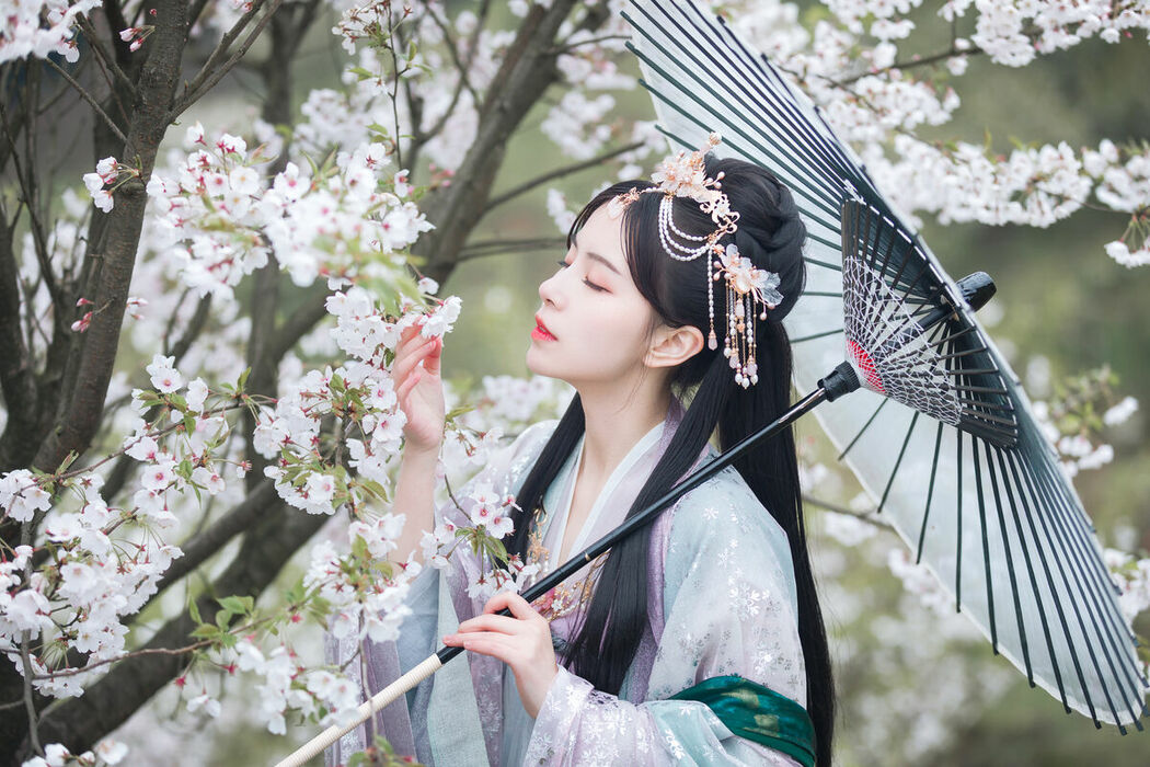 YiTuYu艺图语 Vol.9444 Gong Zi Bu Huai (21P)