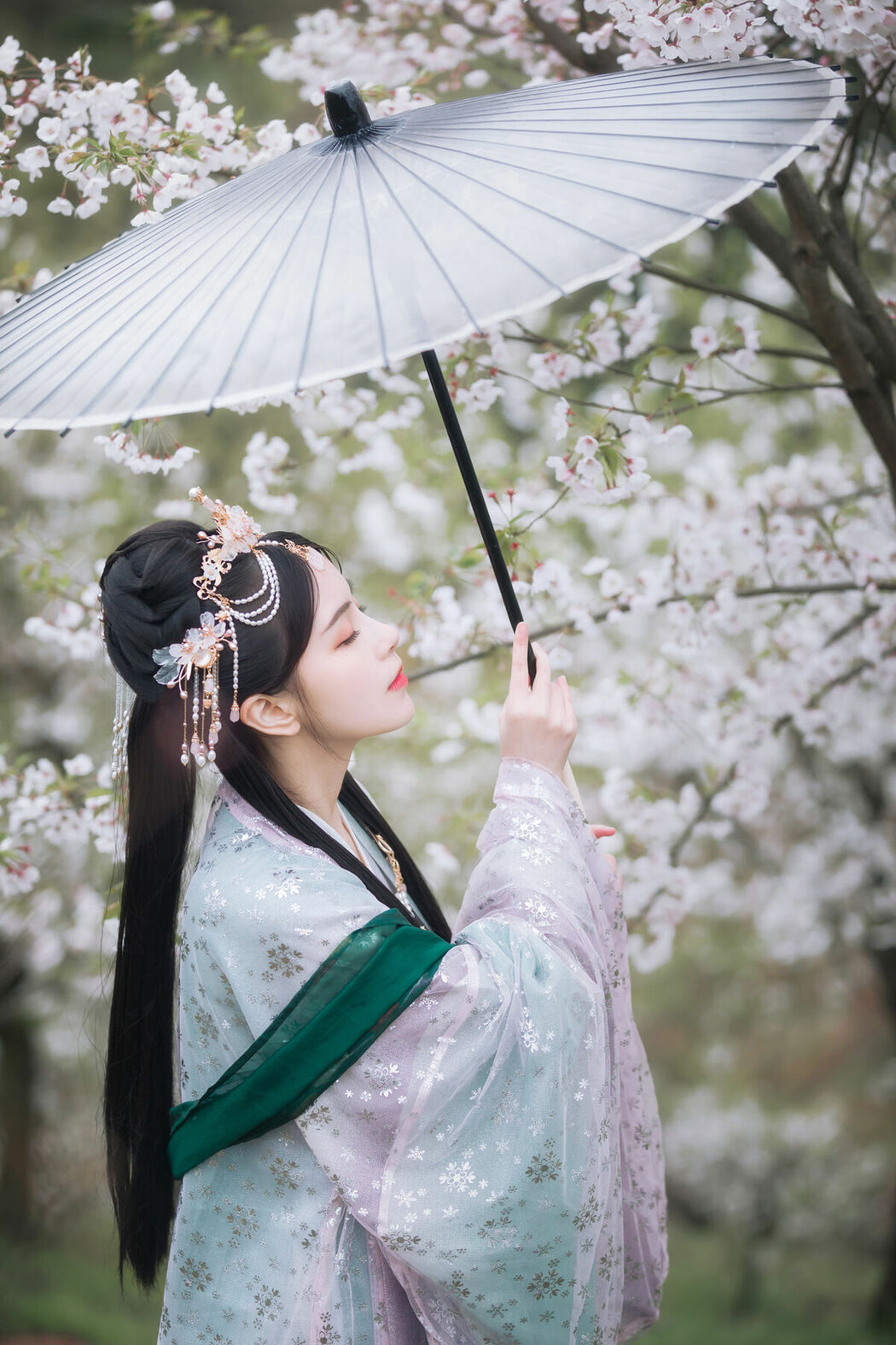 YiTuYu艺图语 Vol.9444 Gong Zi Bu Huai (21P)