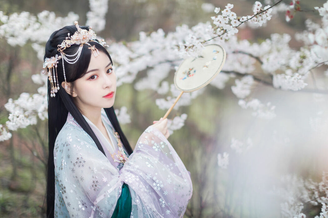 YiTuYu艺图语 Vol.9444 Gong Zi Bu Huai (21P)