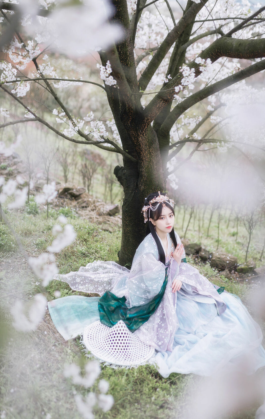 YiTuYu艺图语 Vol.9444 Gong Zi Bu Huai (21P)