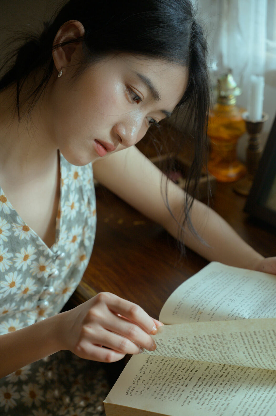 YiTuYu艺图语 Vol.9446 Ye Zhi Zhi Zhi (16P)