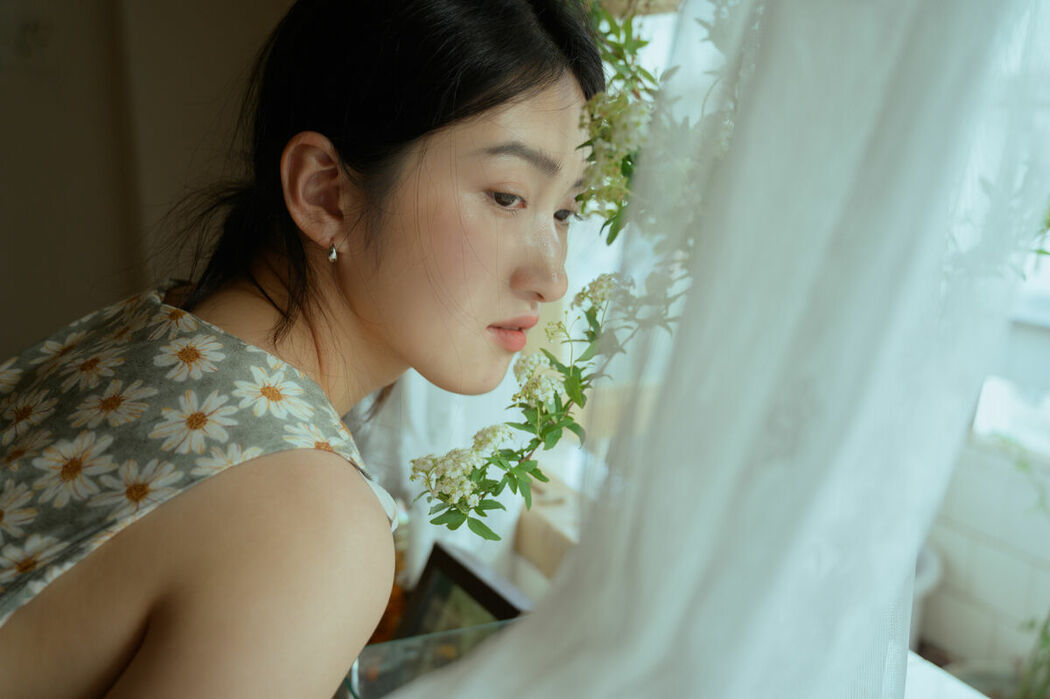 YiTuYu艺图语 Vol.9446 Ye Zhi Zhi Zhi (16P)