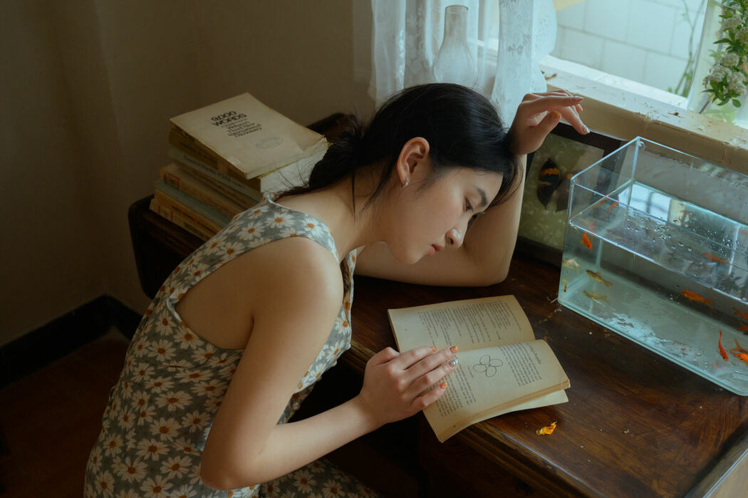 YiTuYu艺图语 Vol.9446 Ye Zhi Zhi Zhi (16P)