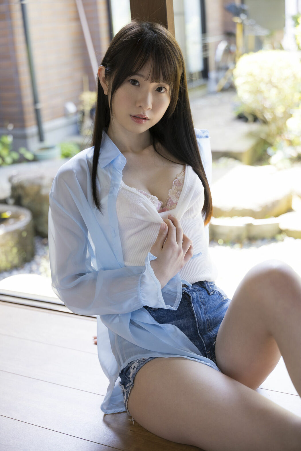 JP Emika Shirakami 白上咲花 – 写真集 百花繚乱 Part01 (52P)