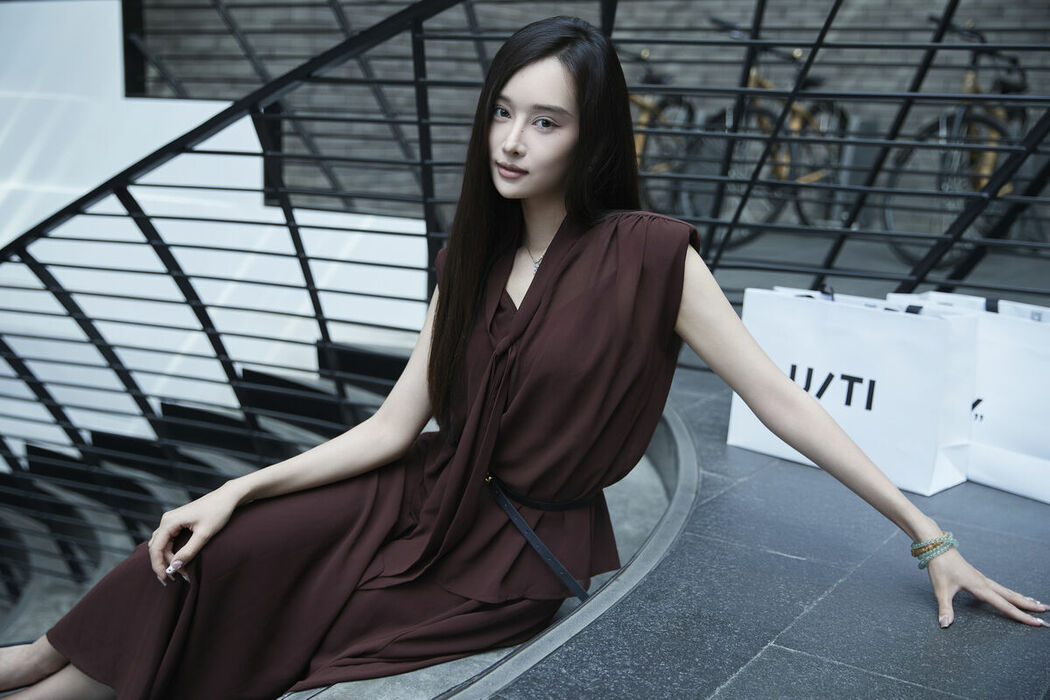 YiTuYu艺图语 Vol.9447 Jia Jia (20P)