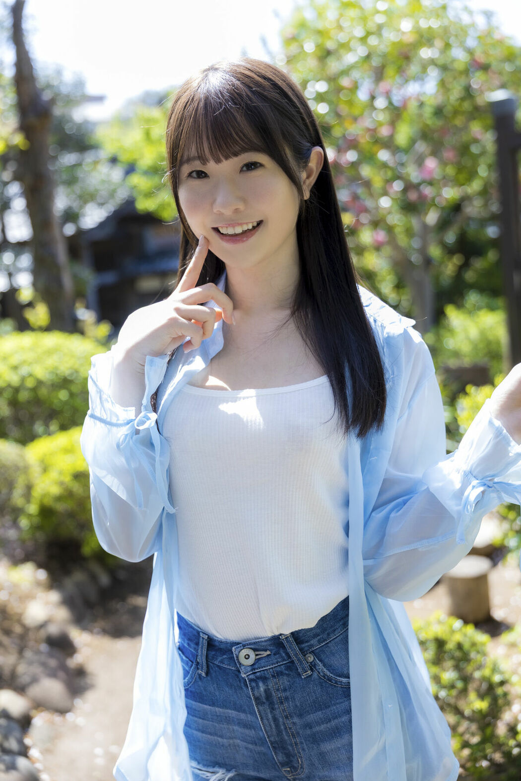 JP Emika Shirakami 白上咲花 – 写真集 百花繚乱 Part01 (52P)